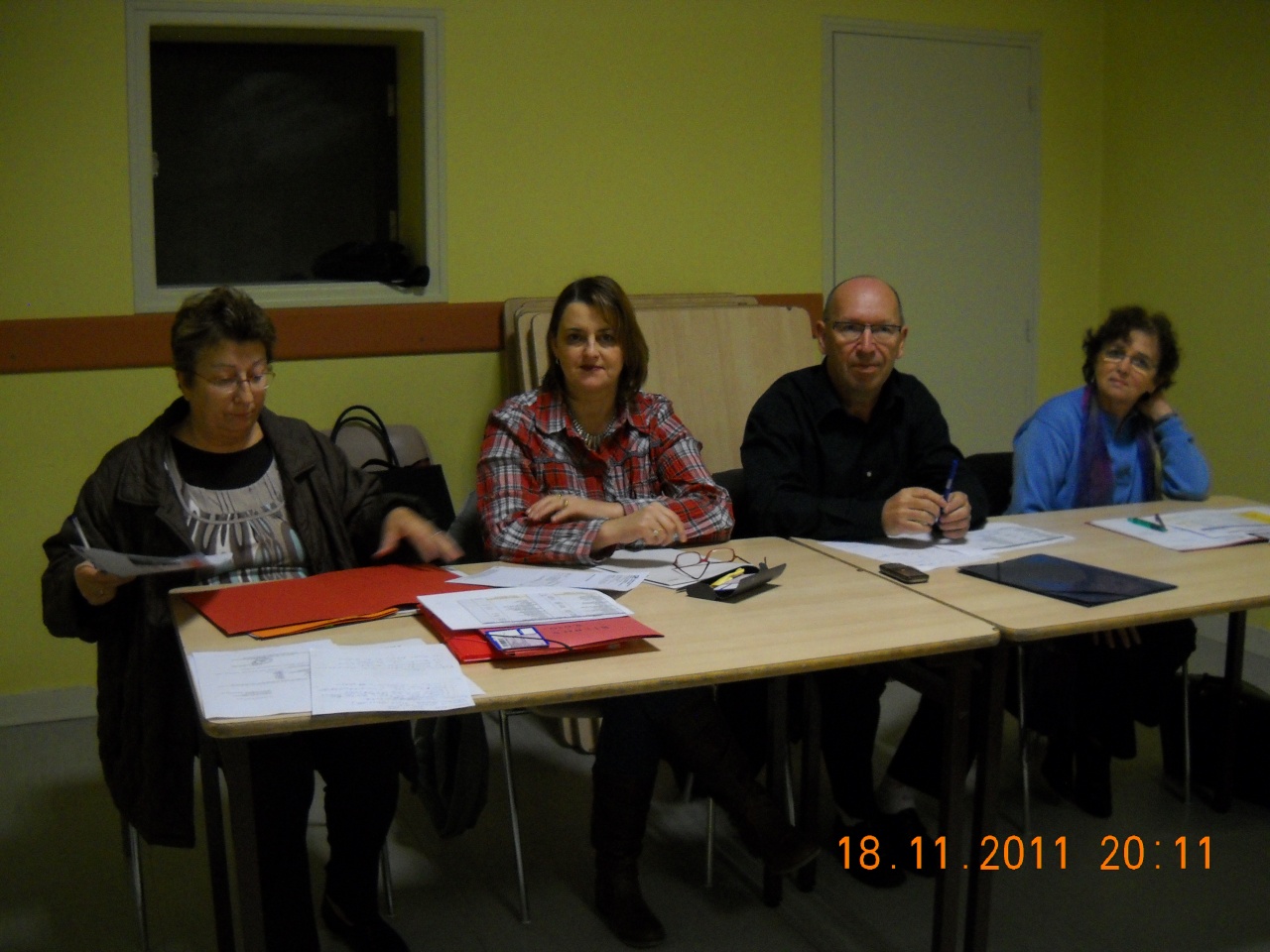 AG 2011  La présidente, la secrétaire et les trésoriers